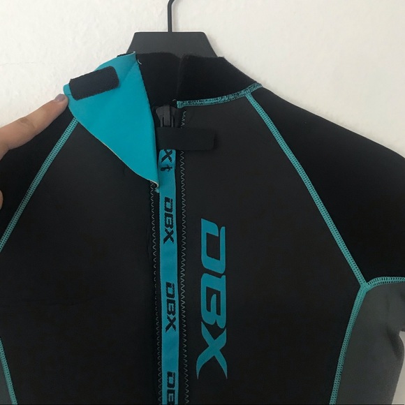 Wetsuit - Picture 4 of 5